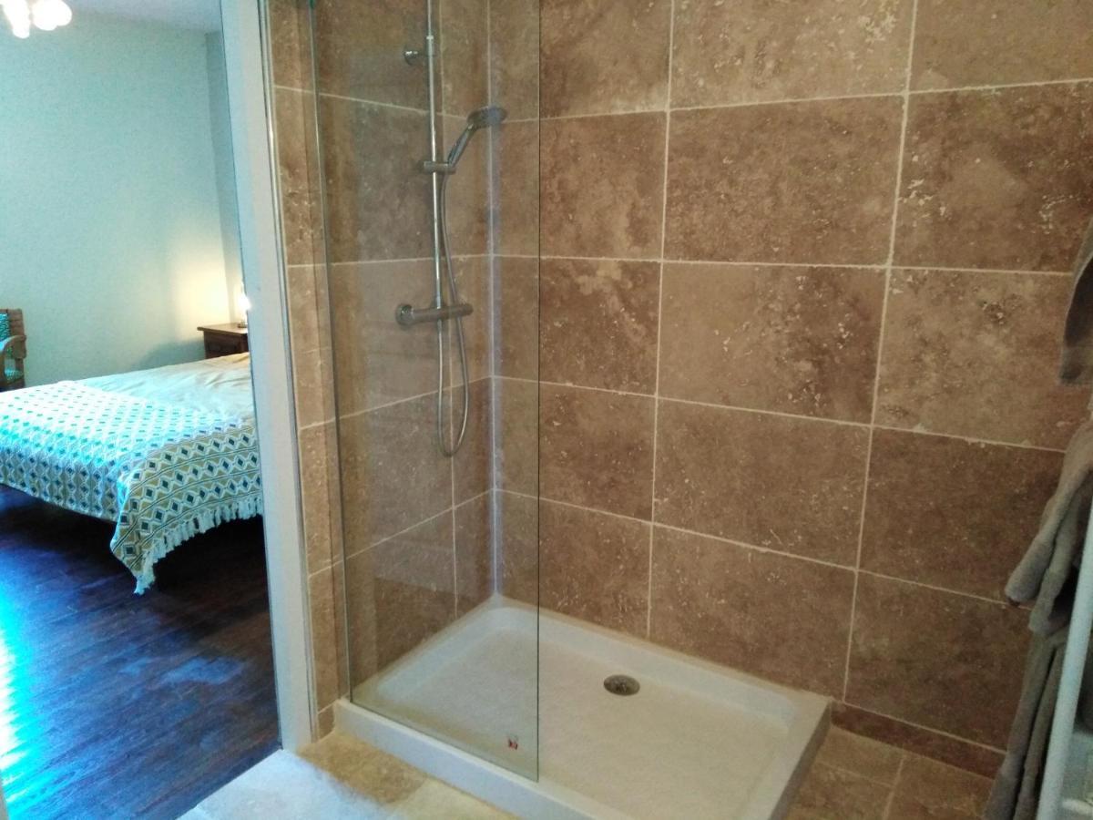 Planches Et Plonk Bed & Breakfast Belvès Eksteriør bilde