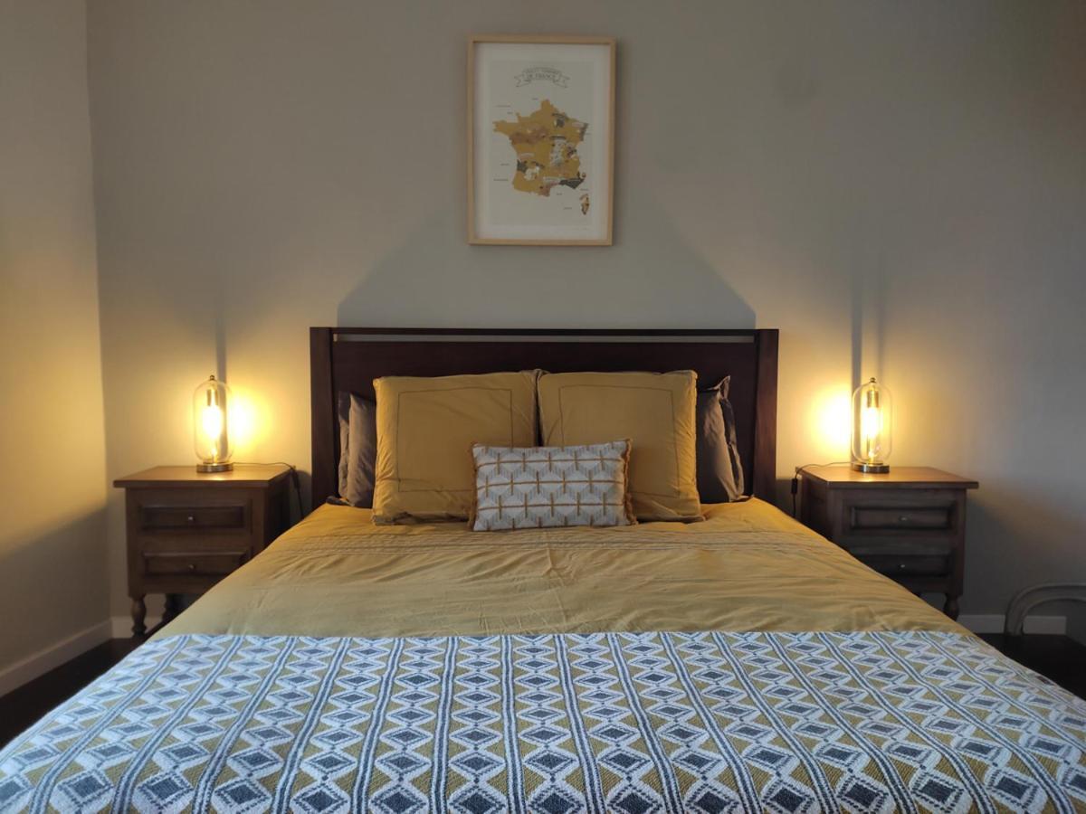 Planches Et Plonk Bed & Breakfast Belvès Eksteriør bilde